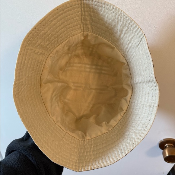 Plaid Bucket Hat *Brberry Inspo* - Picture 3 of 3